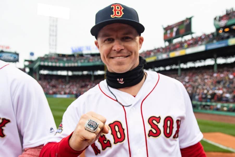 ボストン・レッドソックスさんのインスタグラム写真 - (ボストン・レッドソックスInstagram)「World Series champ looks good on ya 💍」4月10日 5時15分 - redsox