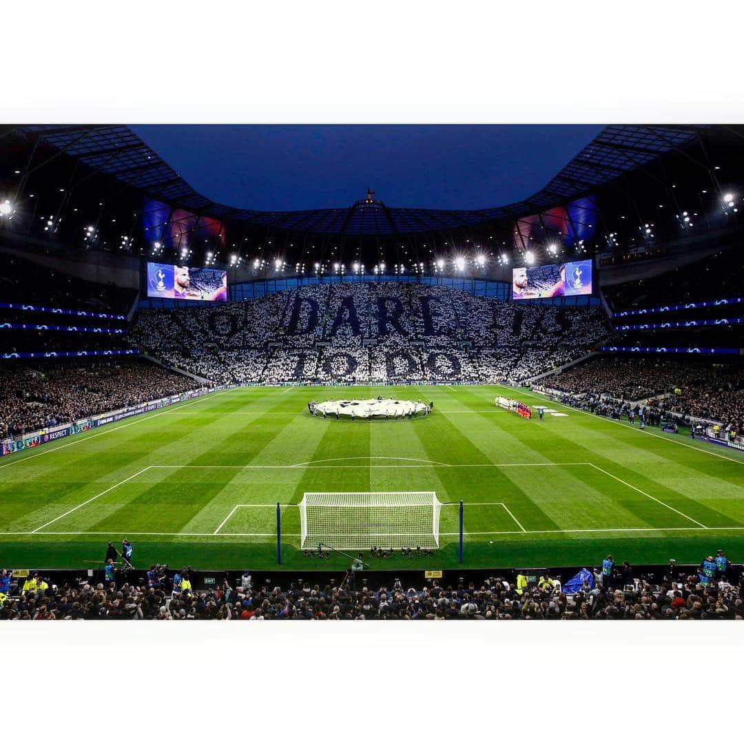 UEFAチャンピオンズリーグさんのインスタグラム写真 - (UEFAチャンピオンズリーグInstagram)「😍 #UCL football under the lights! Who will qualify? Spurs or City? 🤔」4月10日 5時22分 - championsleague