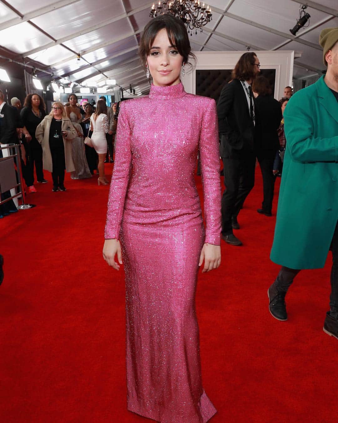E! Onlineさんのインスタグラム写真 - (E! OnlineInstagram)「Bibbidi-bobbidi-boo! Camila Cabello will be making her acting debut as #Cinderella. All the details on the re-imagined telling of the fairytale are at the link in our bio. (📷: Getty Images)」4月10日 5時27分 - enews