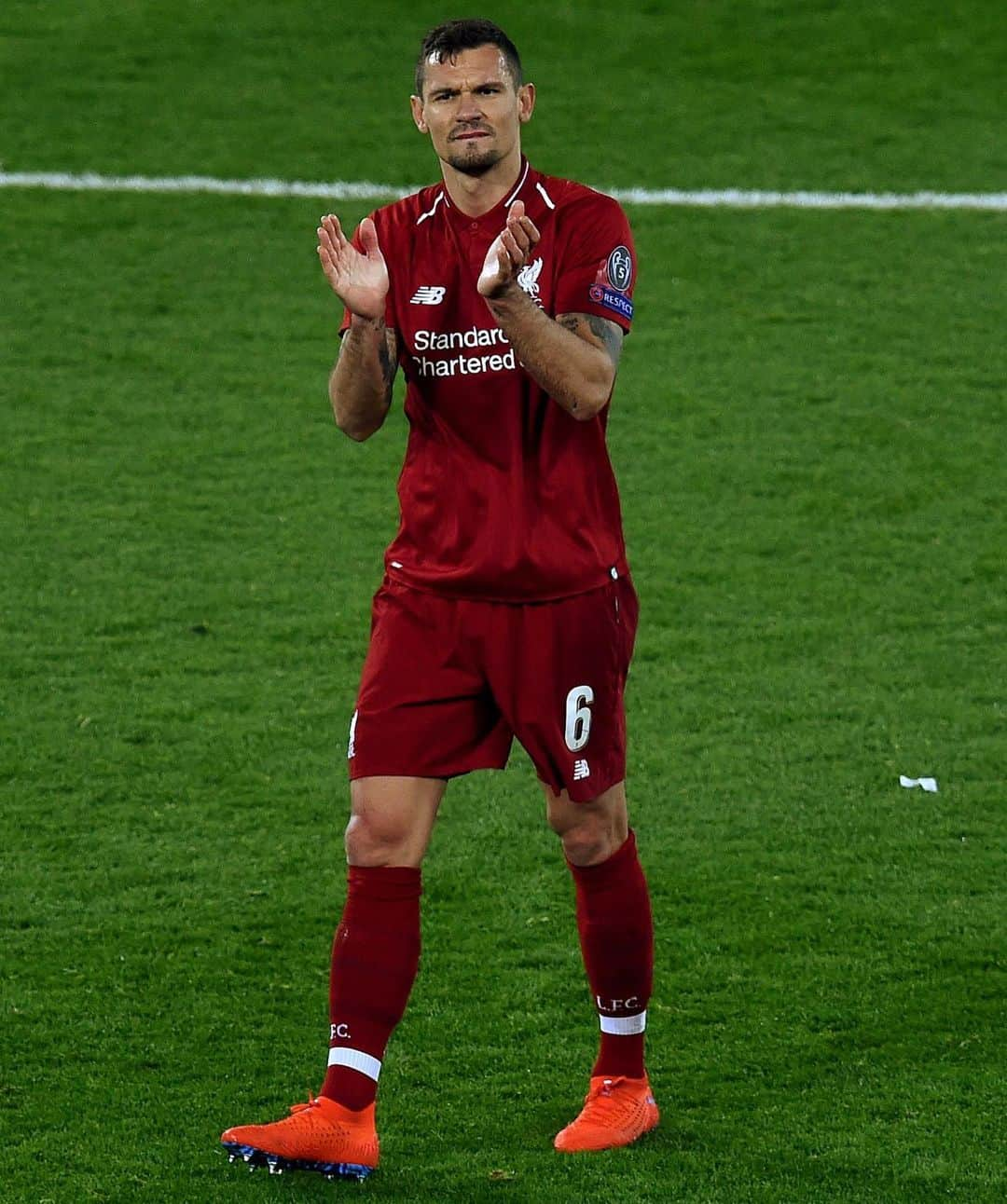 デヤン・ロヴレンさんのインスタグラム写真 - (デヤン・ロヴレンInstagram)「Thank you for your support 👏🏻 Well done boys. #ynwa 🔴🔴」4月10日 6時39分 - dejanlovren06