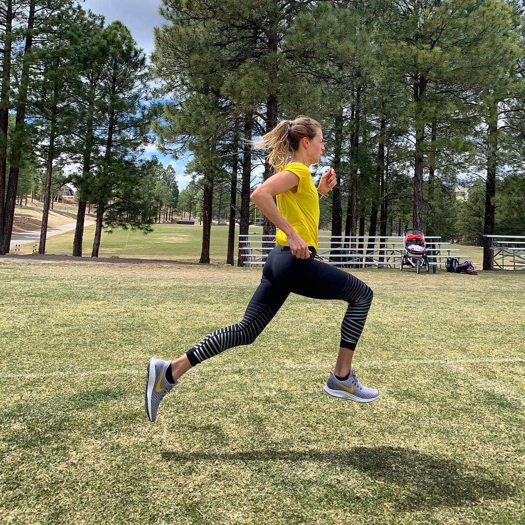 メリッサ・ビショップのインスタグラム：「Chasing that shadow... #yabish #comeback #nikerunning #nikepegasus35 #altitude #flagstaff」