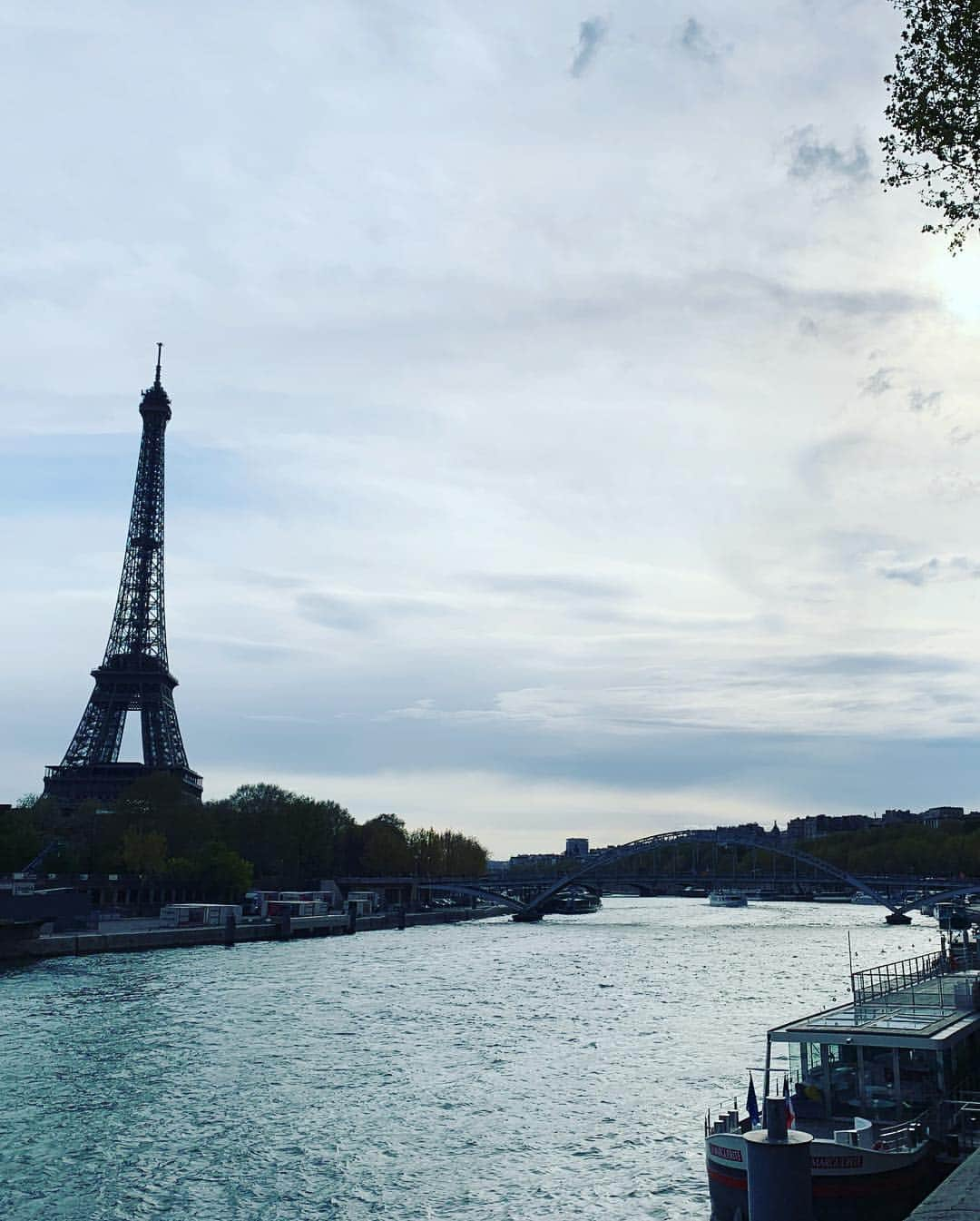 窪塚洋介さんのインスタグラム写真 - (窪塚洋介Instagram)「Beautiful city. #paris #plazaathenee #dc_luxuryhotels #yosukekubozuka」4月10日 6時53分 - yosuke_kubozuka