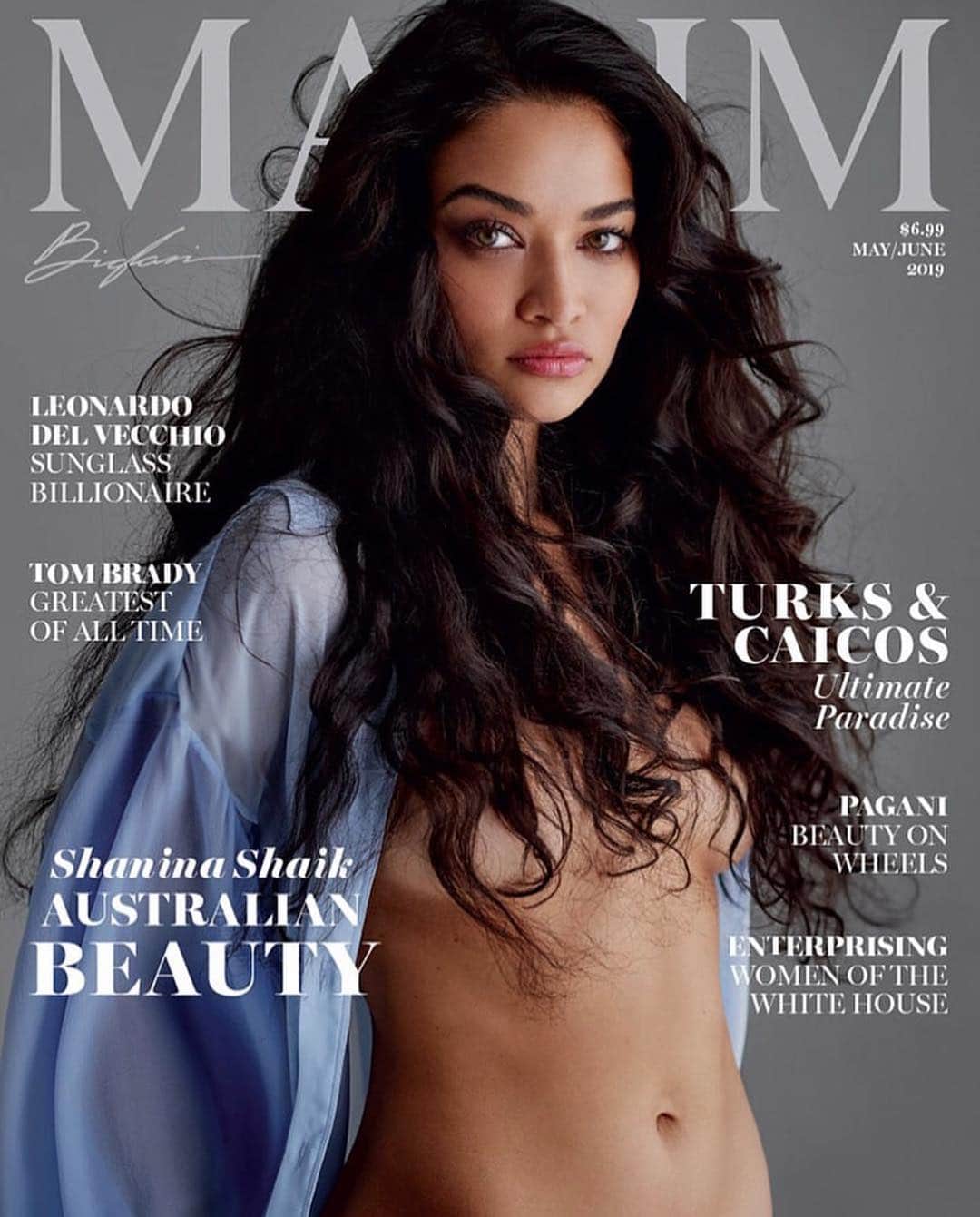 シャニーナ・シャイクのインスタグラム：「A dream come true ✨!! YOUR MAY/JUNE COVERGIRL FOR @maximmag PHOTOGRAPHED BY THE AMAZING @gilles_bensimon 💙 out on magazine stands now xx」