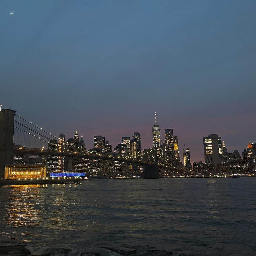 薮下柊さんのインスタグラム写真 - (薮下柊Instagram)「Brooklyn=🤩 : : : #nyc #ニューヨーク #Brooklyn #ブルックリン #dumbo  #ダンボ #👫」4月10日 7時39分 - __yabushita_shu__