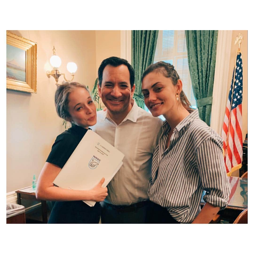 フィービー・トンキンさんのインスタグラム写真 - (フィービー・トンキンInstagram)「Thank you @nrdc_org and @ccmeyer  for such an incredible and educational day lobbying in California’s Capital.  It was incredibly inspiring to be meeting with so many passionate advocates for the environment. 💙🌊🌎 The most pending bill is #SB458 which is the #chlorpyrofis ban. 💫  Research links exposure of #chlorpyrifos to learning disabilities in kids. Almost a million pounds of the pesticide are used every year in California. Learn more & join the fight to #BanChlorpyrifos in California https://on.nrdc.org/2GPadwW  And you can call the Senate’s Health Committee members and urge them to protect children’s health by supporting #SB458: Senator Richard Pan 916 651 4006 Senator Jeff Stone 916 651 4028 Senator Shannon Grove 916 651 4016 Senator Melissa Hurtado 916 651 4014 Senator Connie Leyva 916 651 4020 Senator Holly Mitchell 916 651 4030 Senator Bill Monning 916 651 4017 Senator Susan Rubio 916 651 4022  If you want to learn more about all the incredible things @nrdc_org or find out more ways you can help go to the link in my profile. 💙」4月10日 8時17分 - phoebejtonkin