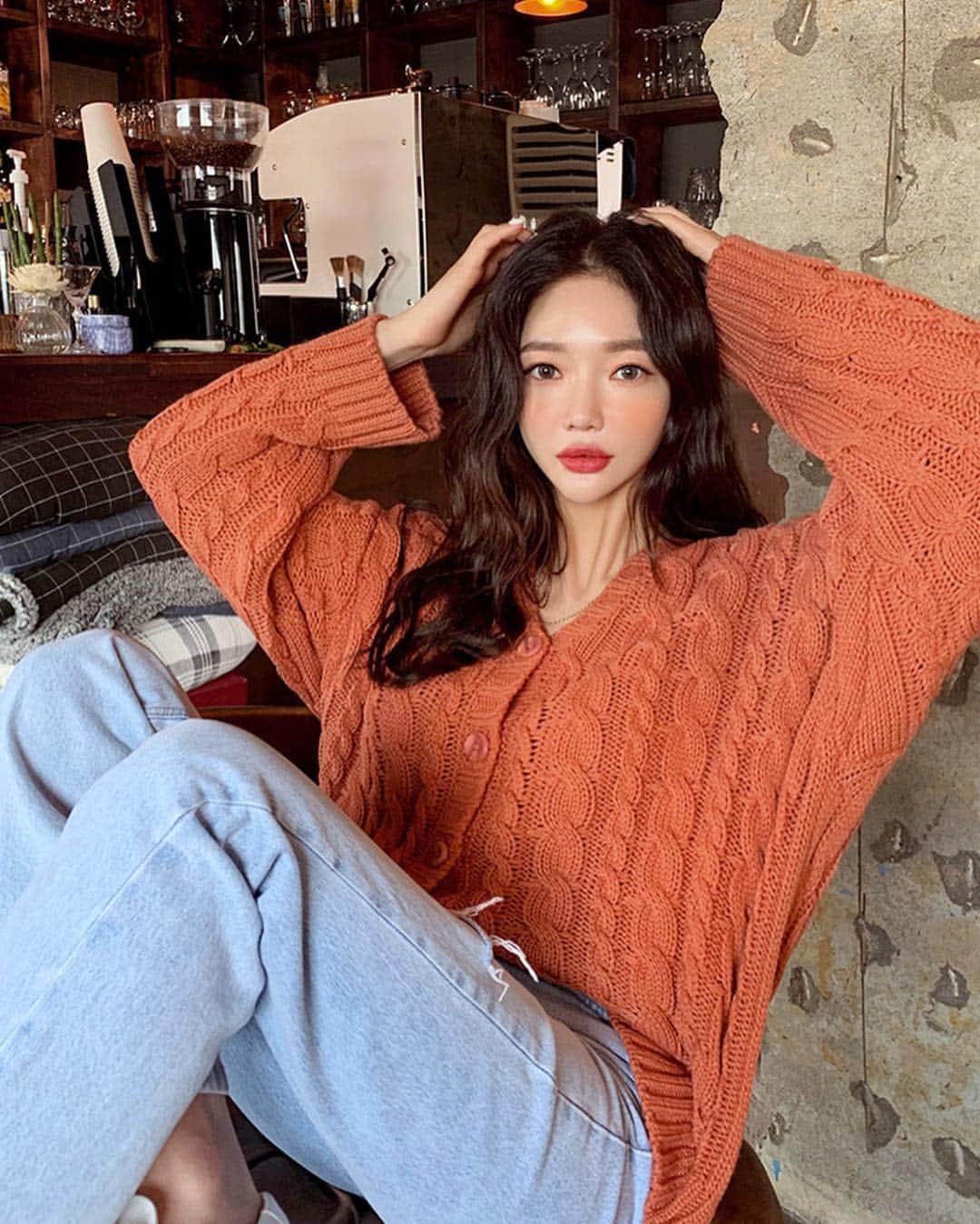 のインスタグラム：「파리감성 그대로 chu t'aime🗼#chuuseoul」