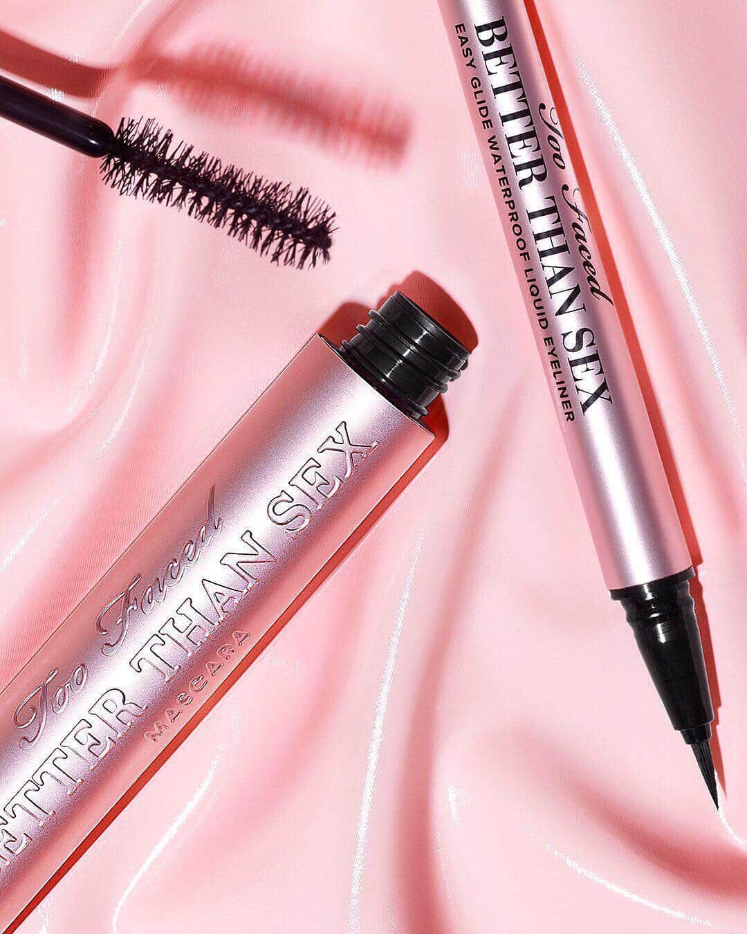 Too Facedさんのインスタグラム写真 - (Too FacedInstagram)「#regram @sephora These two have undeniable chemistry 🔥 @TooFaced created the perfect mate for its bestselling Better Than Sex Mascara: Better Than Sex Eyeliner, a waterproof formula that’s long lasting and glides on with precision 🖊 #betterthansex #toofaced」4月10日 9時03分 - toofaced
