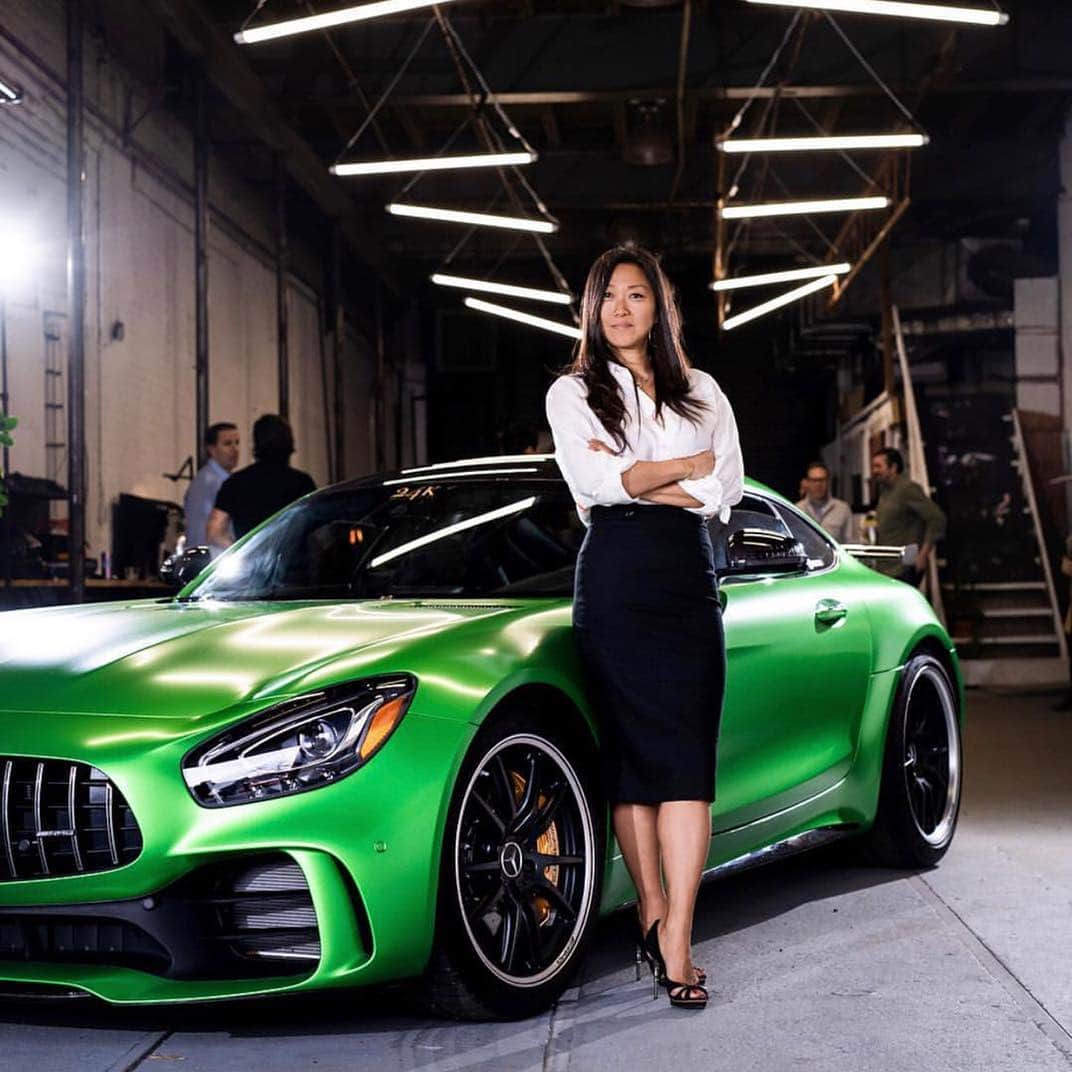 CarsWithoutLimitsさんのインスタグラム写真 - (CarsWithoutLimitsInstagram)「Join me in wishing @lambojules Happy Birthday! 🥳  She has done so much for the car community and has been breaking barriers with @drivenbyworq inspiring and empowering women that share a passion for cars 🚗🏁 #carswithoutlimits #lambojules #happybirthday」4月10日 9時26分 - carswithoutlimits