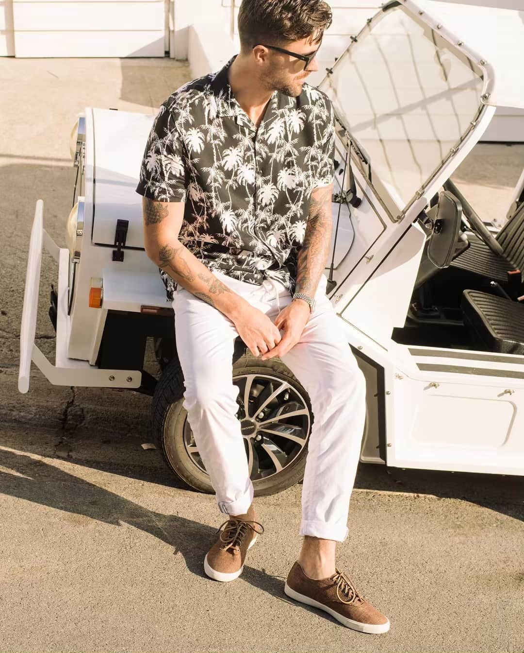 シービーズのインスタグラム：「Raffia, it’s a lifestyle. Classic raffia goes great with piña coladas and naps in the sun. Swipe to see his and her styles.」