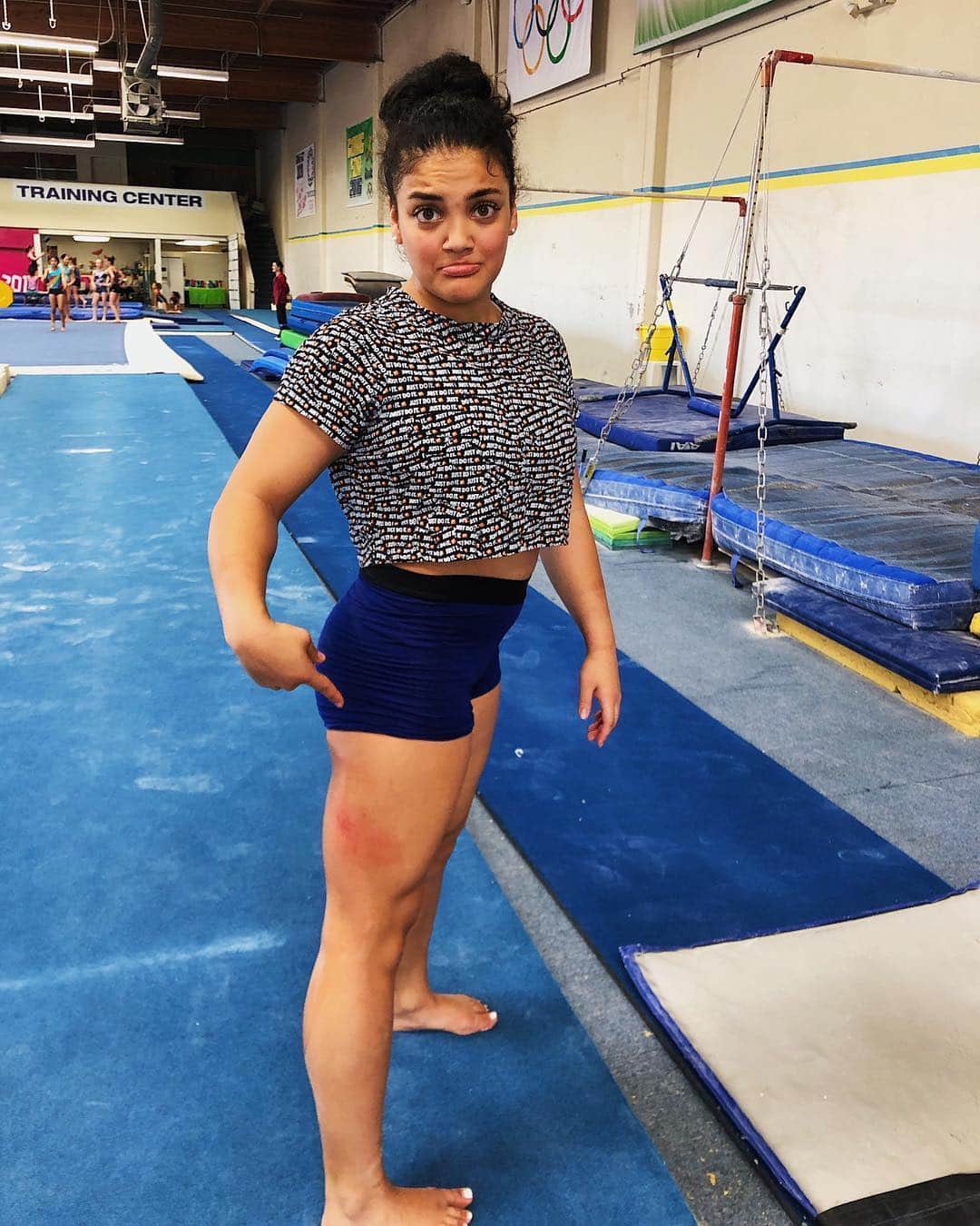 Inside Gymnasticsさんのインスタグラム写真 - (Inside GymnasticsInstagram)「Yup! Who can relate?! 🙋‍♀️🙋‍♀️🙋‍♀️🙋‍♀️ #Repost @lauriehernandez first beam bite of the season...😬 happens to the best of us!」4月10日 9時46分 - insidegym
