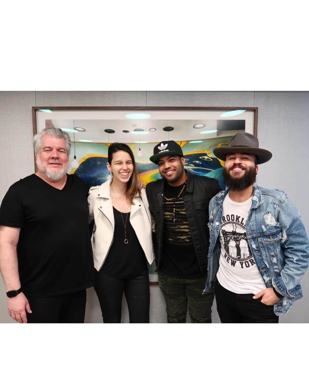 ASCAPさんのインスタグラム写真 - (ASCAPInstagram)「@mrparadisemusic stopped by #ASCAP NY along with guitarist @susvasquez to treat us to a few songs 🎶 Peep our stories for videos of their set #SomosASCAP」4月10日 9時40分 - ascap