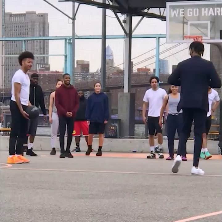 デアンジェロ・ラッセルのインスタグラム