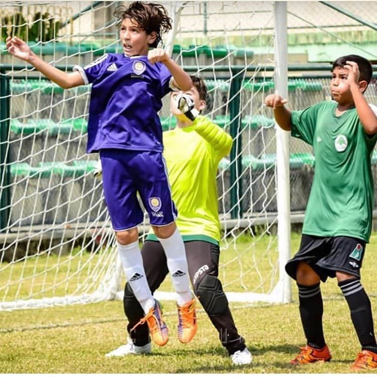 ジーコさんのインスタグラム写真 - (ジーコInstagram)「Zico 10 CUP entrando na reta final.Foram definidos os semifinalistas e felicidade geral da Escola de Futebol Zico 10 classificando em 4 categorias.Parabens garotada.Empolgacao total da meninada.」4月10日 9時57分 - zico