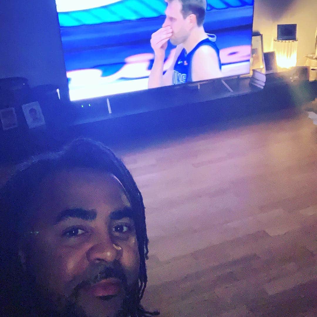 パトリック・オウォモイエラのインスタグラム