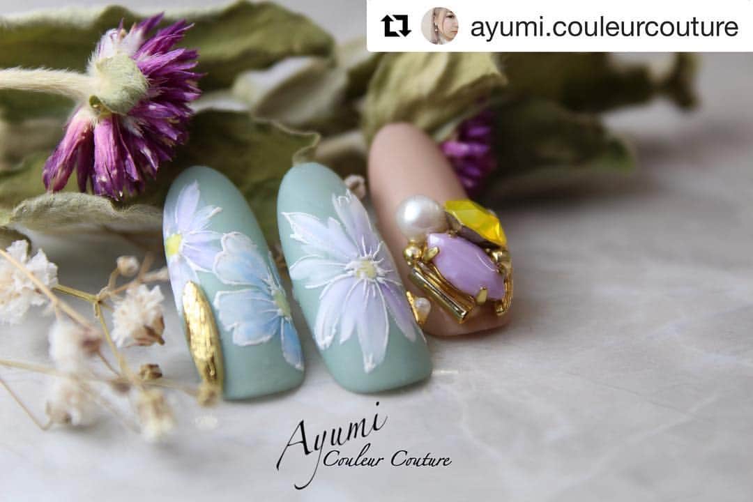 LUCU♡GELさんのインスタグラム写真 - (LUCU♡GELInstagram)「真似したいルクジェル春色カラー組み合わせリポスト  #Repost @ayumi.couleurcouture with @get_repost ・・・ GRM04は、大人女性にもおススメ出来る春にピッタリなグリーンですよ☺️✨ . その他の使用カラー WHA01 WHA02 PLS01 BLS01 BEM06 アクセンツ マットオン . . 【大人女性の為のネイルサロン】 ◾︎料金、LINE idなどハイライトにまとめています。 ◾︎ネイリスト様の施術ご予約はお断りしております。 ◾︎ネイリスト様向けにはマンツーマンアートセミナーを随時受け付けております。 2h10000円〜内容により異なります。 ◾︎ルクジェル ベーシック&アドバンスセミナーも随時受け付け中です。 ご予約、お問い合わせはLINE @から。 ID▶︎半角アットマークnailcc  必ず前に半角@を付けてから検索して下さい。 . . . . . . . . .  #ネイル #南堀江 #nail#gelnails#gel甲#難波#ジェル #네일#네일아트#네일리스트 #naildesign#nailaddict#nailart#ルクジェル  @lucugel_nail  @takigawa_hiroshi」4月10日 11時17分 - lucugel_nail