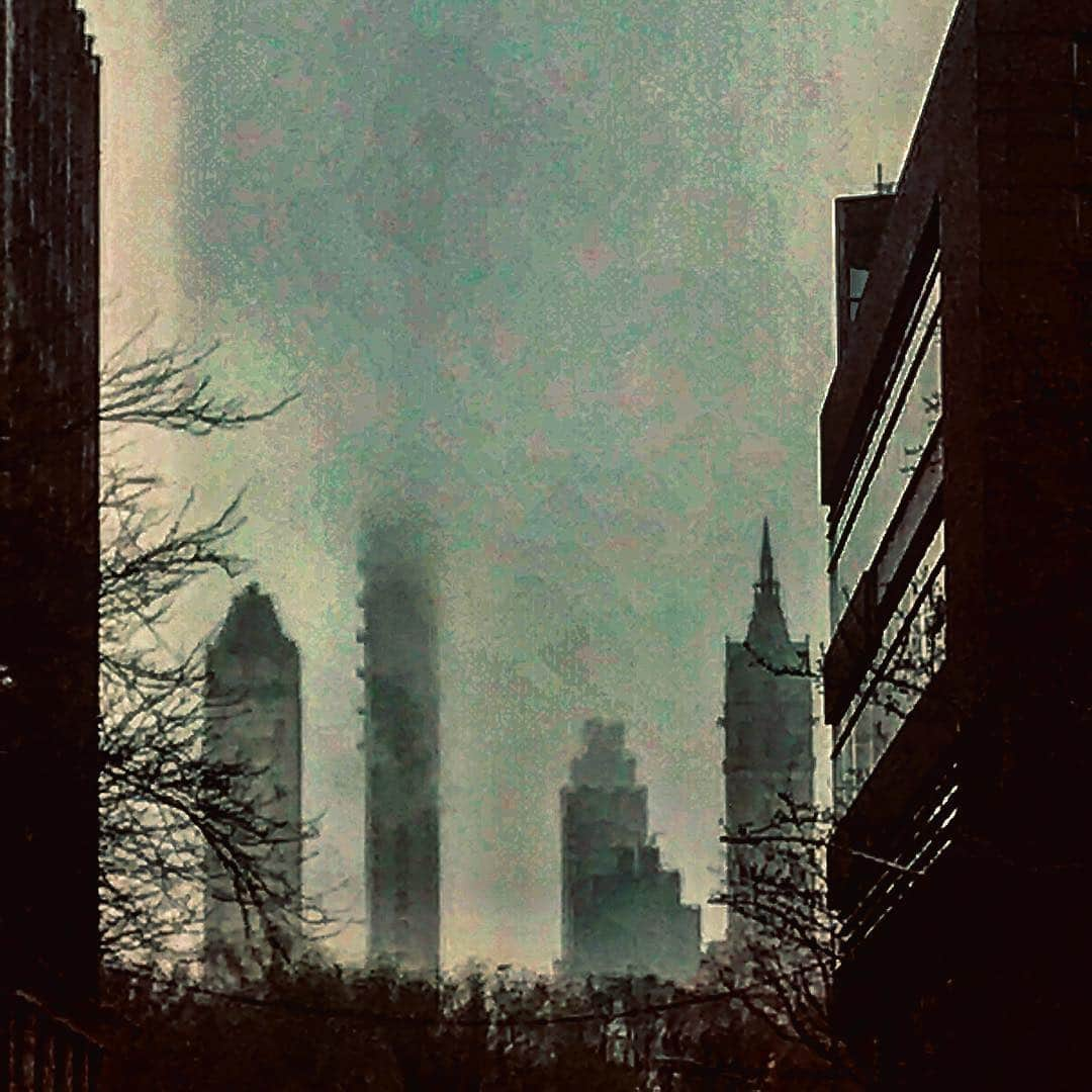 JULIEN D'YSさんのインスタグラム写真 - (JULIEN D'YSInstagram)「Magic New York #storm#afternoon🖤#manhattan #59street #9.april.19 💧⛈」4月10日 11時23分 - juliendys