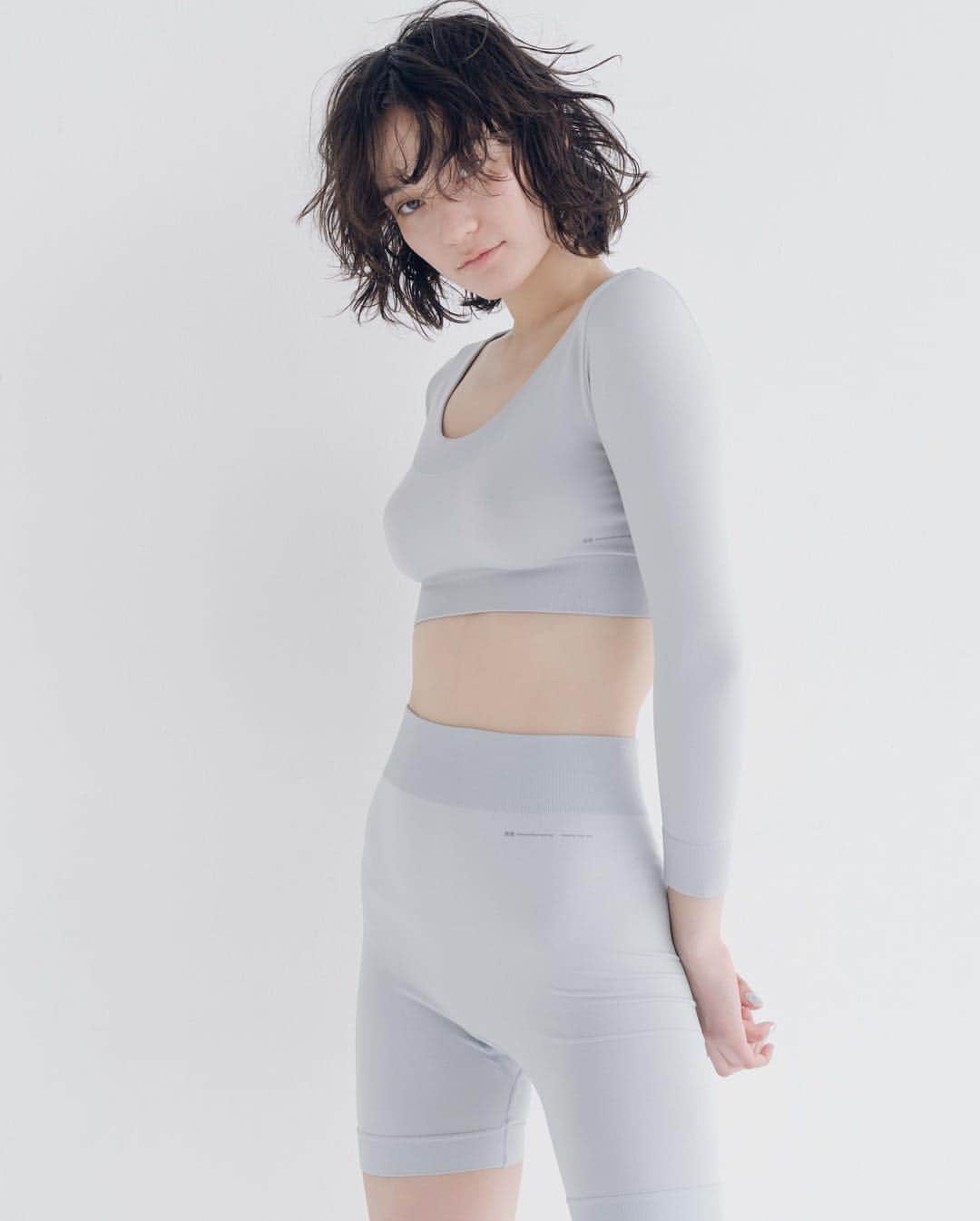松岡モナさんのインスタグラム写真 - (松岡モナInstagram)「Recently with @ellegirl_jp ❤️ @alexanderwangny #uniqloalexanderwang #coolasair #airism  photo KISSHOMARU SHIMAMURA  styling SHINO SUGANUMA  hair GO UTSUGI  makeup MARIKO SHIMADA」4月10日 11時42分 - monamatsuoka