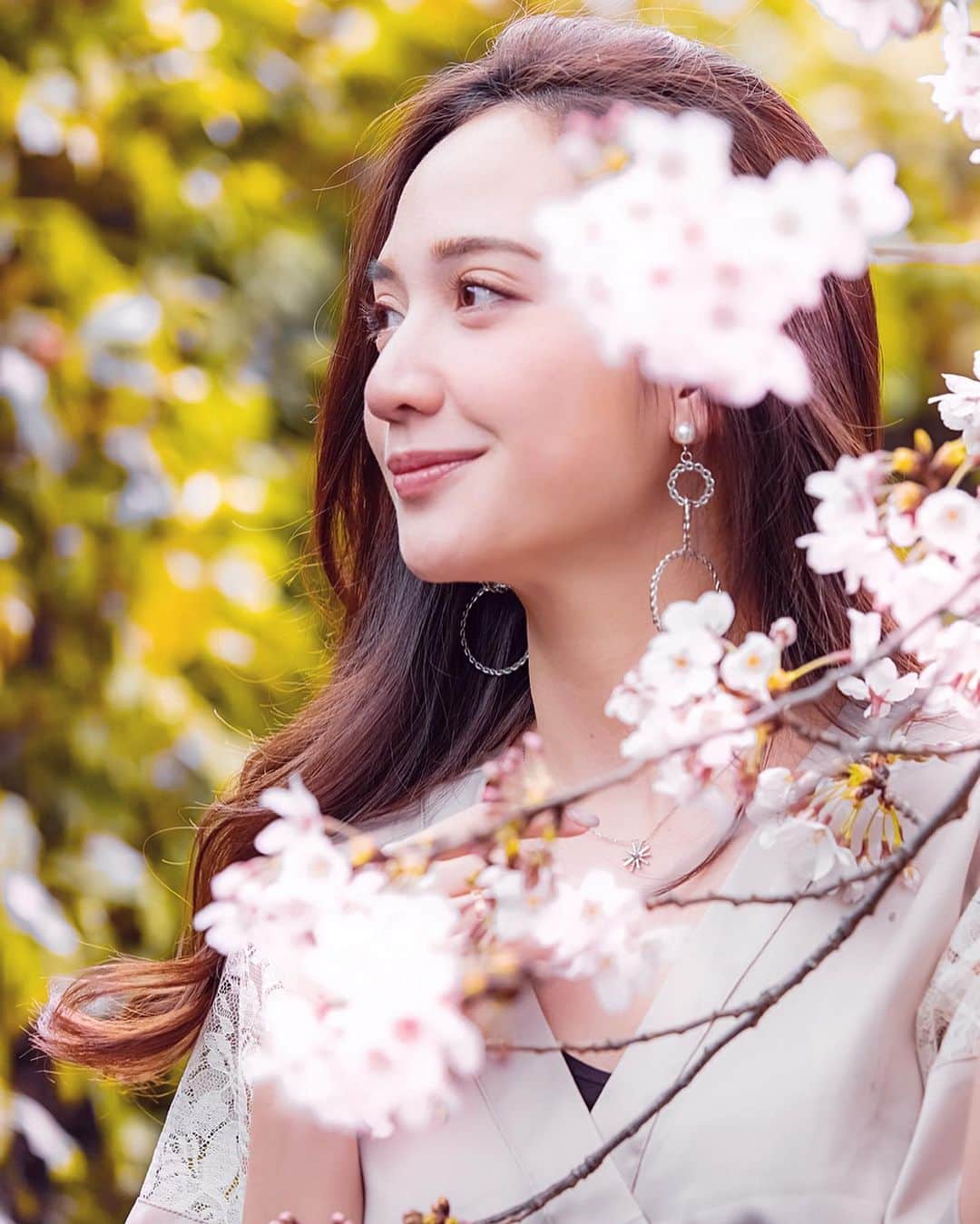 インヤさんのインスタグラム写真 - (インヤInstagram)「@amaterasjapanの桜コレクションで撮影した😬💕 楽しかった！！！🌸🌸🥶 #amaterasjapan」4月10日 21時40分 - yingya_thanijachinya