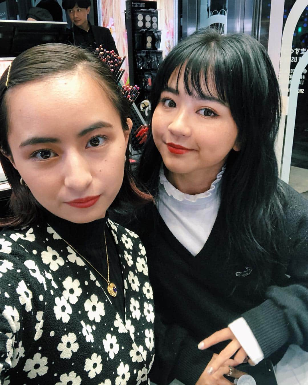 Julia Castroさんのインスタグラム写真 - (Julia CastroInstagram)「M.A.C.のベースメイク講座へ行ってきました💄 ファンデーション、シャドウの入れ方、などなどとっっっても勉強になりました！！！ これで明日からベースメイク完璧になりそう。 ありがとうございました♥︎ * #mac #maccosmetics  #foundation #makeup #studiofixfluid  #basemake #shadows #fashion #blackstyle #ootd #outfit #outfitoftheday #コスメ #メイク #ファンデーション #ベースメイク #美容」4月10日 22時15分 - julia.c.0209