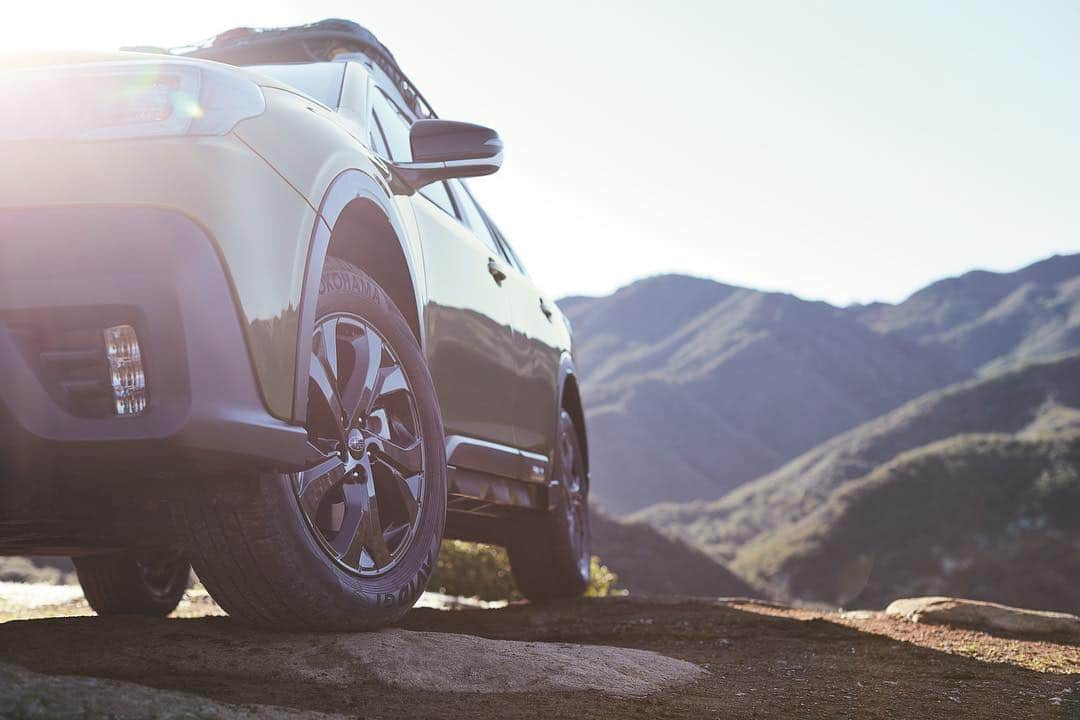 Subaru of Americaさんのインスタグラム写真 - (Subaru of AmericaInstagram)「Get ready for the unveiling of the all-new 2020 Subaru Outback @nyautoshow. Tune into the live reveal on April 17th at 11:15AM ET through our live stream (link in bio). #NYIAS #SubaruOutback」4月10日 22時21分 - subaru_usa