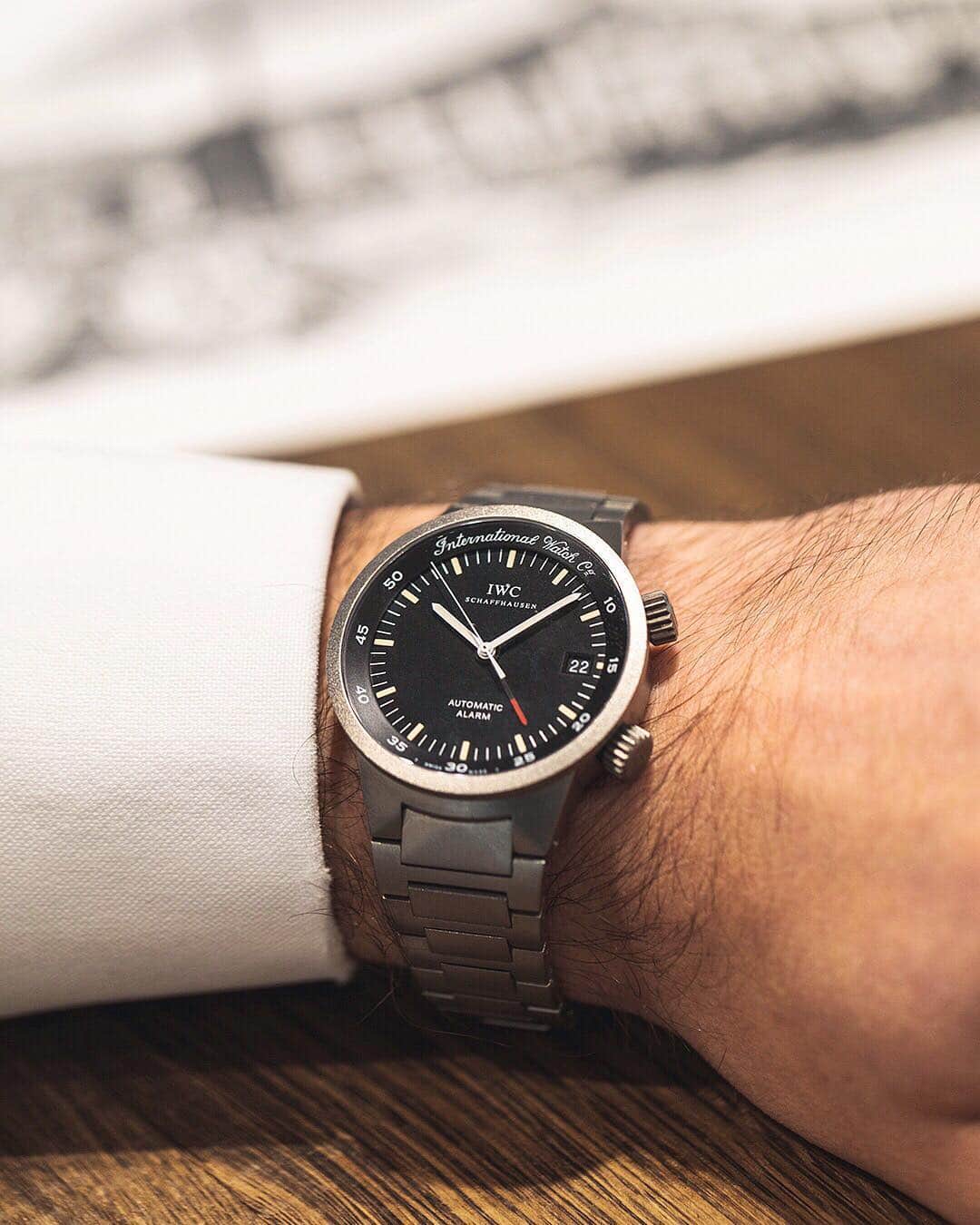 IWCさんのインスタグラム写真 - (IWCInstagram)「#VintageWednesday In 1998 the third member of IWC’s new sports watches line was the GST automatic alarm – a mechanical alarm for anyone who appreciates the sound of the real thing. #IWCAquatimer」4月10日 22時28分 - iwcwatches