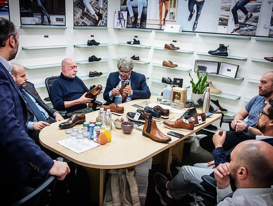 アイクベーハーさんのインスタグラム写真 - (アイクベーハーInstagram)「Meeting of the minds... . . 📸 by @ikebehar . . #Shoes #IkeBeharShoes #MeetingOfTheMinds #MensFashion #MensShoes #Instagood #designers #Fashion #Mensstyle #nyfashion」4月10日 22時35分 - ikebehar