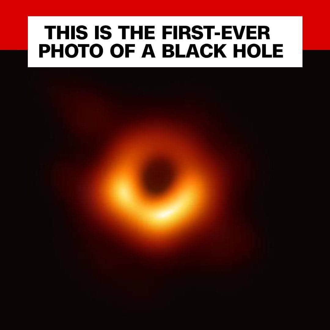 CNNさんのインスタグラム写真 - (CNNInstagram)「For the first time in history, scientists have captured an image of a black hole. "We have seen what we thought was unseeable," said the director of the team of scientists. "We have seen and taken a picture of a black hole." The effort began in 2017, using a global network of telescopes to capture the image, according to researchers at the National Science Foundation. Black holes are made up of huge amounts of matter squeezed into a small area, according to NASA, creating a massive gravitational field which draws in everything around it, including light. (📸: National Science Foundation)」4月10日 22時47分 - cnn