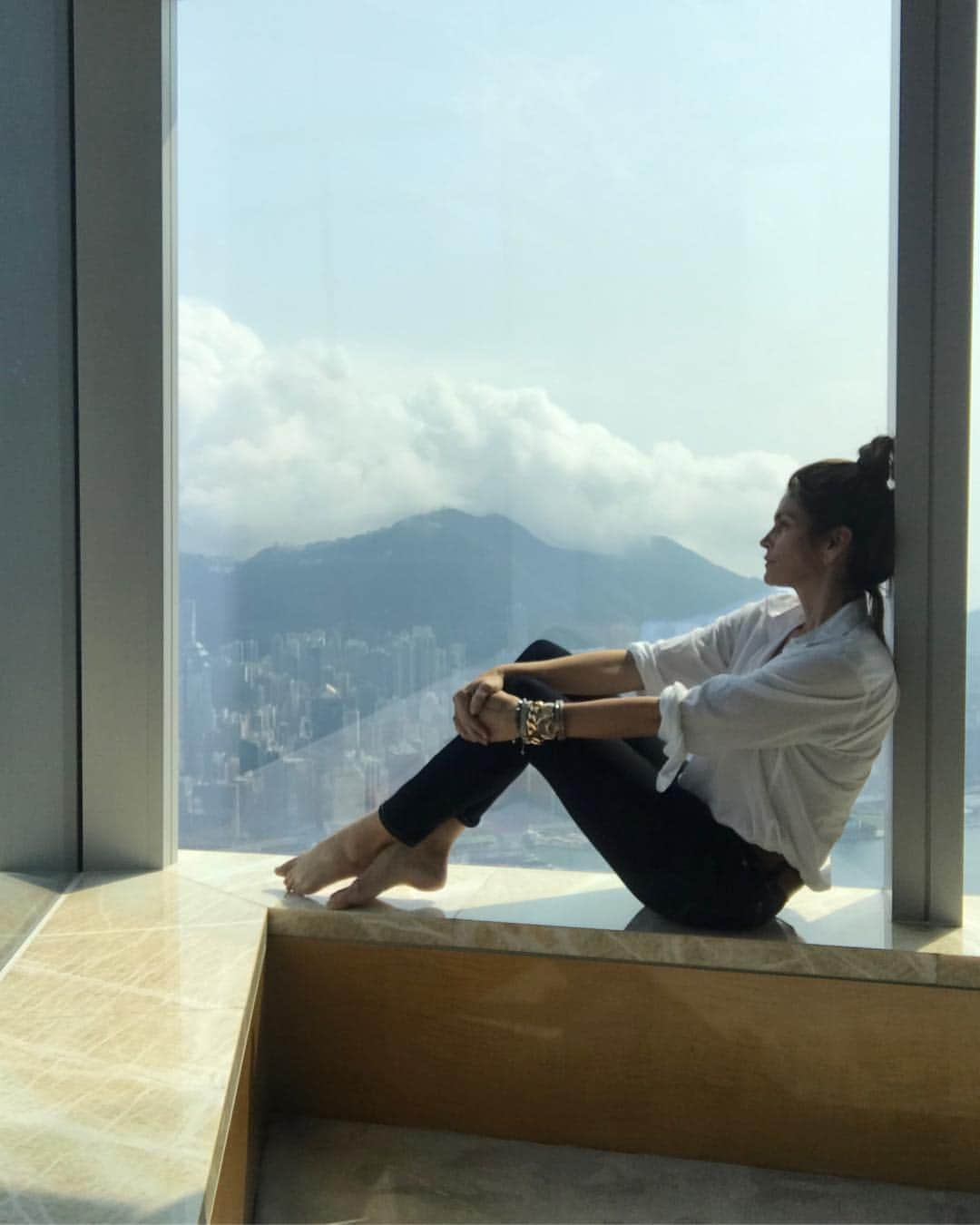 シンディ・クロフォードさんのインスタグラム写真 - (シンディ・クロフォードInstagram)「In the clouds ☁️」4月10日 23時01分 - cindycrawford