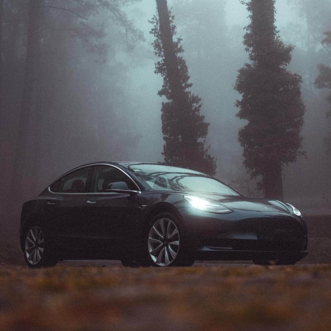 Teslaさんのインスタグラム写真 - (TeslaInstagram)「Model 3 in Portugal @lourencovc」4月10日 22時54分 - teslamotors