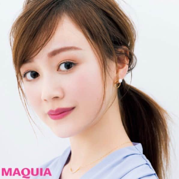 長井かおりさんのインスタグラム写真 - (長井かおりInstagram)「発売中の @maquia.magazine 5月号では！「働く女子目線で選ぶ 美肌見えファンデ10」というお役立ち企画に、参加させてもらっています❣️_  いろいろな職業のマキアインスタブロガーのみなさんと、お話しながらみなさんにおススメのファンデを選びました♥️_  新作ファンデ、何を買おうか迷っている方は、ぜひチェックしてみてくださいね💕💕_  #maquia5月号 #マキア5月号 #マキア #美肌見えファンデ #春の新作ファンデ #ニーズ別ファンデお見立て #働く女子」4月10日 14時42分 - kaorimake