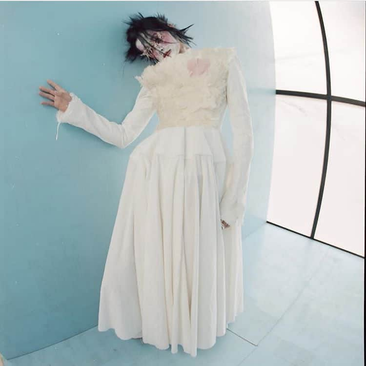 アガノヴィッチのインスタグラム：「Repost from @angelavanderstraeten. SS19 Couture look 8 worn by @jiangruiqii in a #butoh inspired shoot for @interview_de」