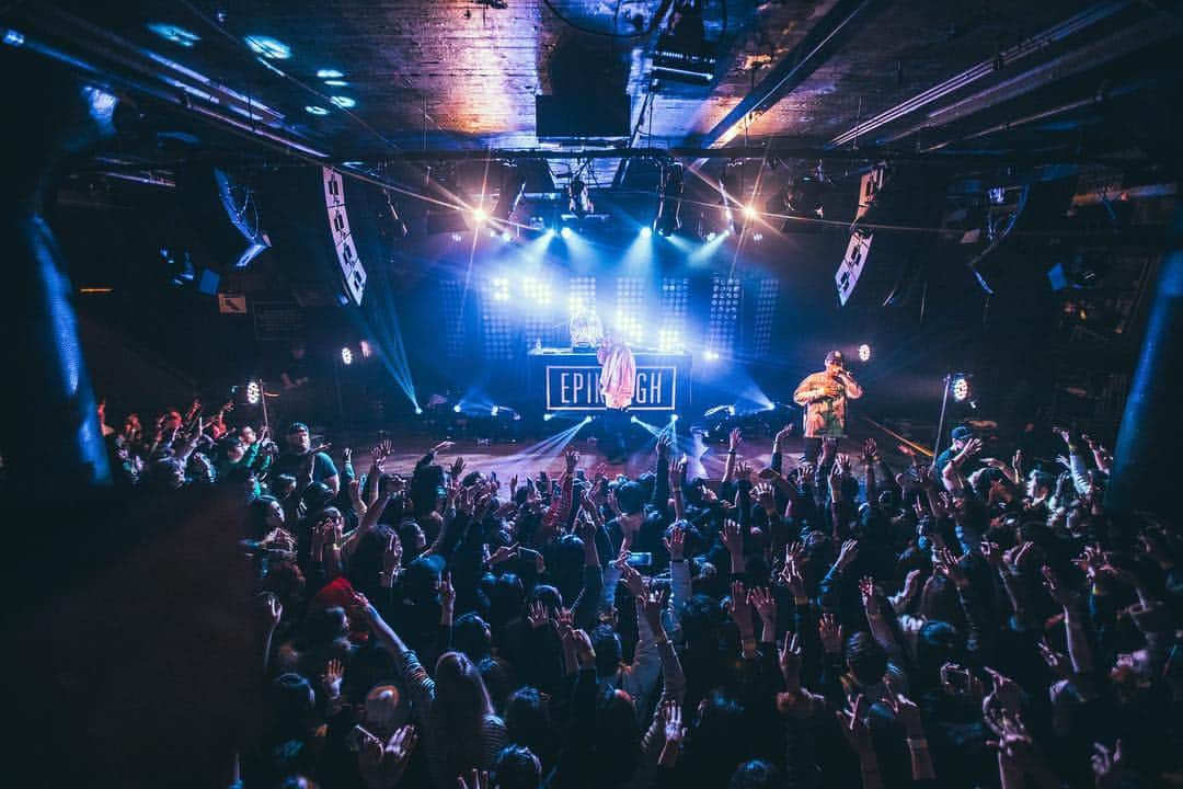 ミスラ・ジン さんのインスタグラム写真 - (ミスラ・ジン Instagram)「Boston 🙏 🙏 🙏 📸 by @Bobo.xxndigo tour management: @enmgmt tickets at epikhigh.com #epikhigh2019tour」4月10日 14時53分 - realmithrajin
