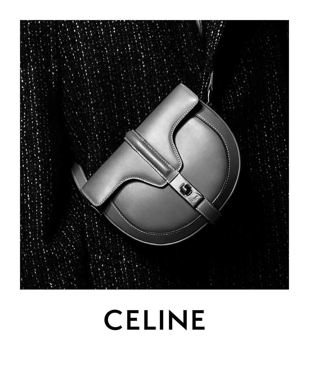 Celineさんのインスタグラム写真 - (CelineInstagram)「CELINE SMALL BESACE 16 BAG AVAILABLE NOW IN STORE AND CELINE.COM ⠀⠀⠀⠀⠀⠀ #CELINEBYHEDISLIMANE #CELINE16」4月10日 16時07分 - celine