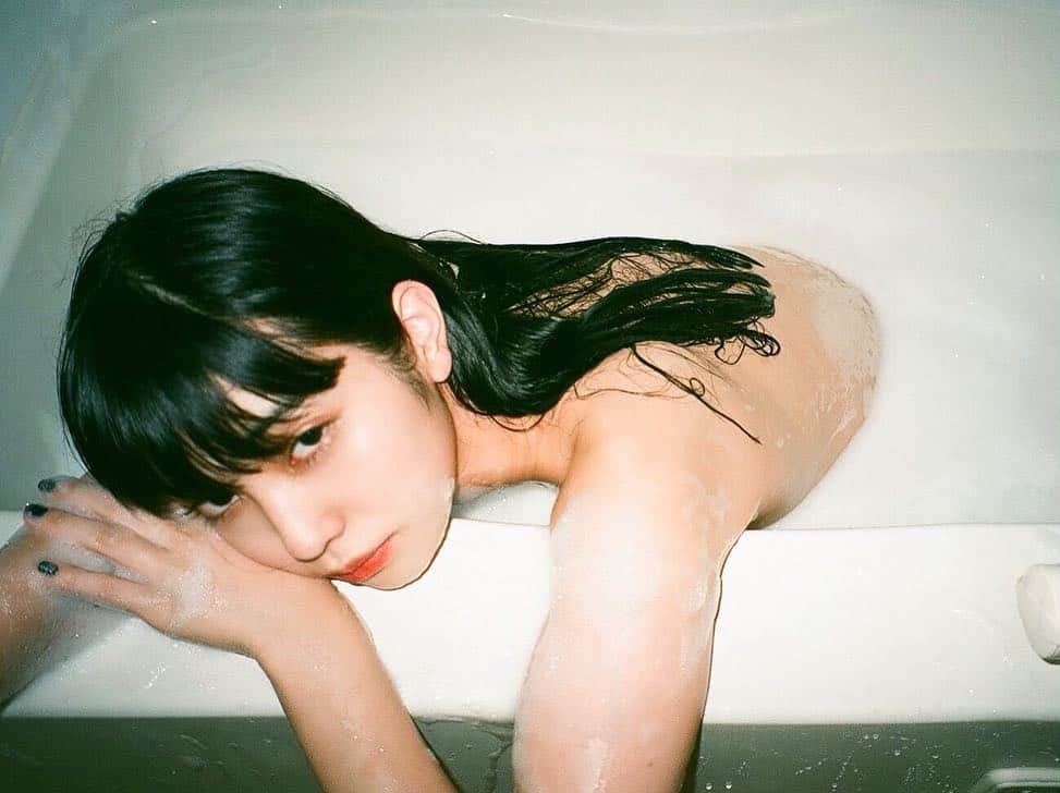北澤舞悠（まゆちる）のインスタグラム：「泡風呂ナイト🛁」