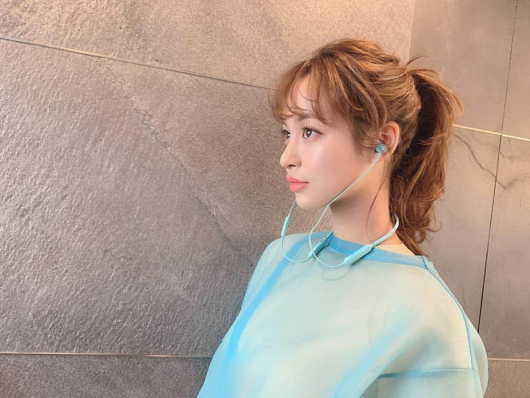 野崎萌香さんのインスタグラム写真 - (野崎萌香Instagram)「my new🦋🦋🦋 #beatsbydre」4月10日 16時11分 - moeka_nozaki