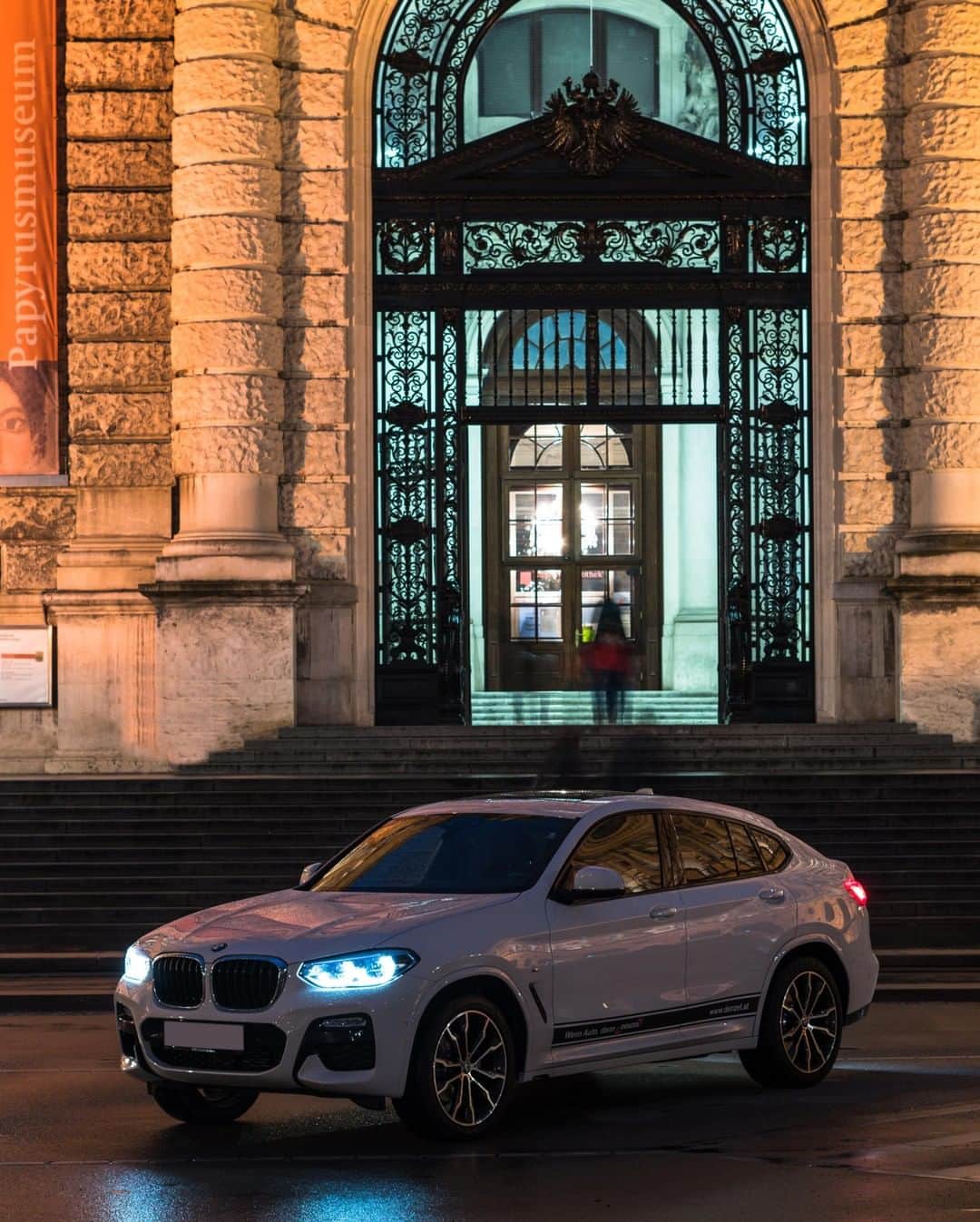 BMWのインスタグラム：「You decide the vibe. The BMW X4. #BMWrepost @guenter.merk  #BMW #X4」