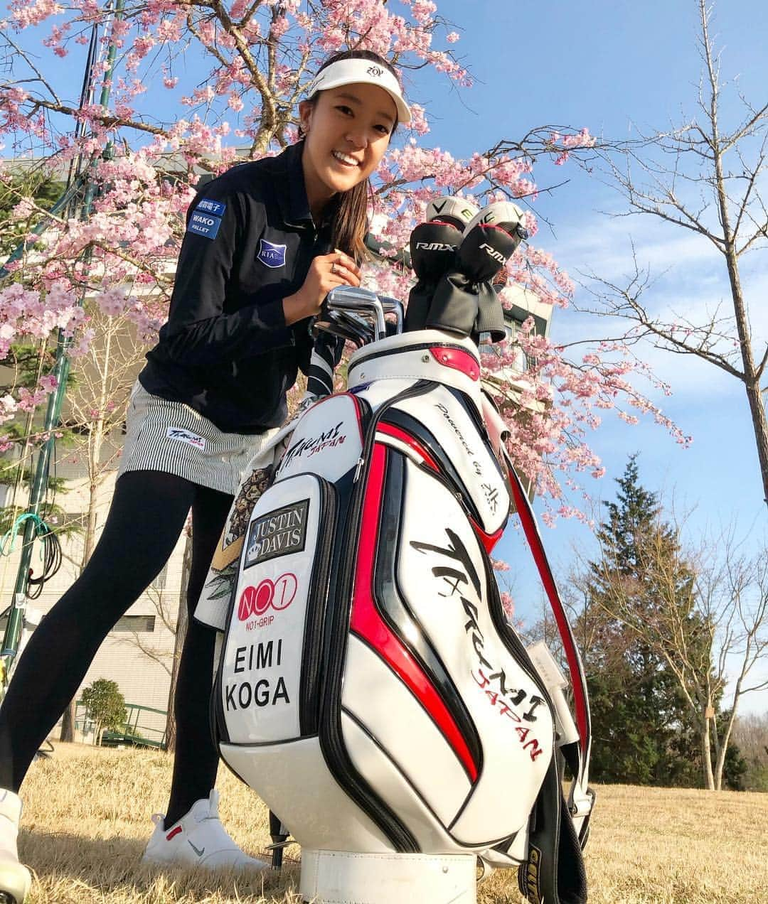 エイミー・コガさんのインスタグラム写真 - (エイミー・コガInstagram)「2019 JLPGA season⛳️💕 所属スポンサー✨ #加賀電子  スポンサー✨ #RIA #FujiGroup #WakoPallet #よろずやマルシェ #TakumiJapan #井高野ゴルフセンター  サポート✨ #JustinDavis #NO1Grip #Zoy #Nike #Titleist  Affiliated sponsor✨ #KagaElectrics  Sponsor ✨ #RealInvestmentAdvisors (RIA) #FujiGroup #Wako Pallet #YorozuyaMarushe #TakumiJapan #ItakanoGolfCenter  Supporters✨ #JustinDavis #NO1Grip #Zoy #Nike #Titleist」4月10日 17時18分 - eimango