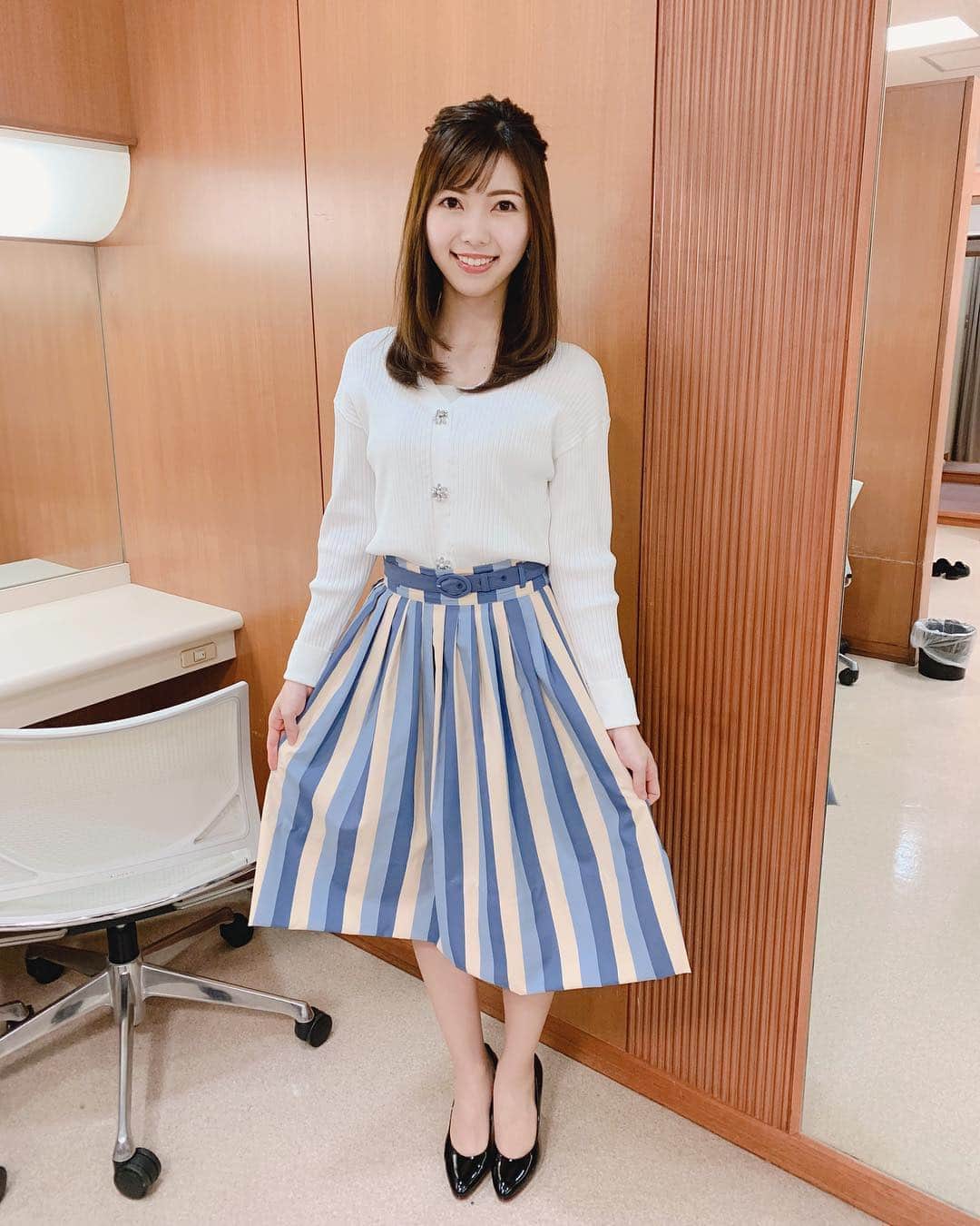 川又智菜美のインスタグラム：「はやドキ💛﻿ 今日もありがとうございました！﻿ ﻿ Instagram不慣れですが、投稿していってみようと思います☺️﻿ ﻿ 今日はかなり寒いので皆さん体調気をつけてくださいね💦﻿ ﻿ #TBS #はやドキ #衣装 #セントフォース  #インスタ初心者 #挑戦 #Tokyo #Japan #川又智菜美」