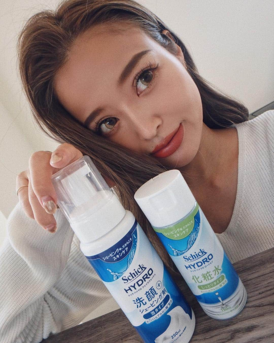 佐野真依子さんのインスタグラム写真 - (佐野真依子Instagram)「Schick様 @schickjapan_official からメンズ用スキンケア 商品をいただき、 早速旦那さんに 使ってもらいました🎁 洗顔からシェービングまで これ１本で楽ちんで、 化粧水は男性の肌に合う サラッとした仕上がりに❤ 「剃ったら、潤す。」スキンケア🧔シェービングを知り尽くしたシックさんならではの スキンケア商品です💆‍♂️ #Schickのある生活 #剃ったら潤す #Schick #シックハイドロ #pr @schickjapan_official」4月10日 17時23分 - sanomaisanomai