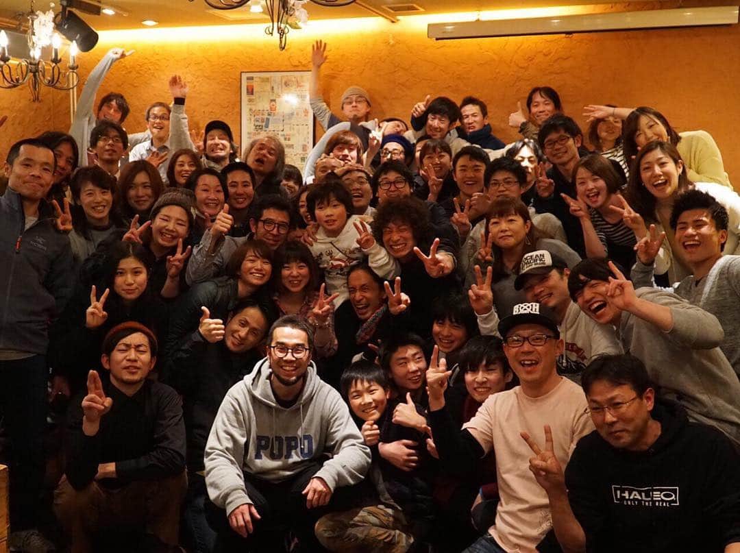 三浦絵里菜のインスタグラム：「4月9日(火) 私の送別会を開いていただきました。 平日の夜にも関わらず、仕事終わりに来てくれたり、隣の岩手県からも来てくれたり、本当にありがとうございました🙇‍♀️✨ 正直こんなに人が集まると思ってなかったので、びっくりして最初人見知ってました。笑 ㅤㅤㅤㅤㅤㅤㅤㅤㅤㅤㅤㅤㅤ 送別会に来てくれるだけでも嬉しいのにプレゼントまで頂けて、本当にありがとうございました🙇‍♀️🙇‍♀️ . ㅤㅤㅤㅤㅤㅤㅤㅤㅤㅤㅤㅤㅤ この居心地の良い仙台を離れるのはすごく寂しいけど、自分の成長の為にも環境変えて頑張ろーって決心したし、やりたいことは出来るうちにやらないとね🙆‍♀️ ㅤㅤㅤㅤㅤㅤㅤㅤㅤㅤㅤㅤㅤ ㅤㅤㅤㅤㅤㅤㅤㅤㅤㅤㅤㅤㅤ 25日に出発予定で、それまではどこかしらのジムにもちらほら顔出す予定なので、皆さんどーかよろしくお願いします。☺️ . ㅤㅤㅤㅤㅤㅤㅤㅤㅤㅤㅤㅤㅤ  #総勢70人 ？ #私の送別会  #最高に楽しい時間  #ありがとうございました」