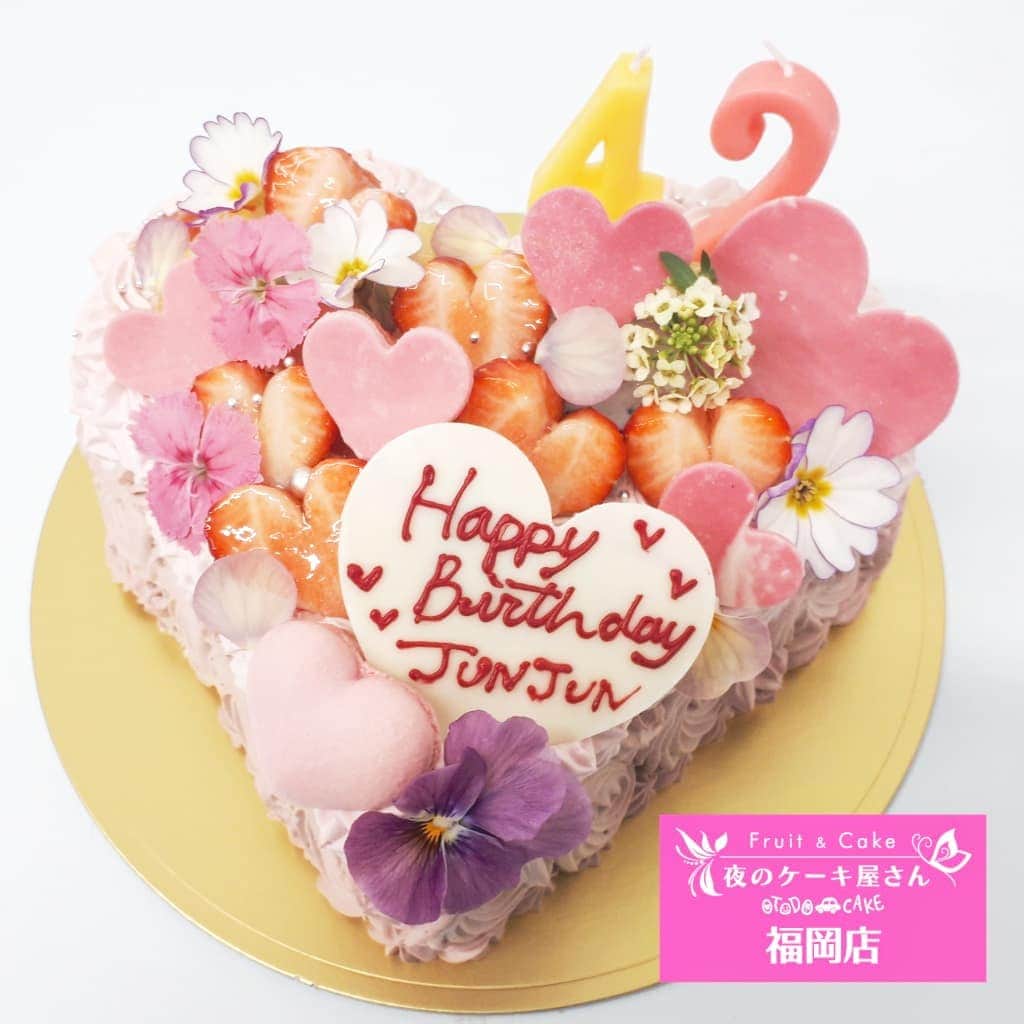夜のケーキ屋さん♥Juli　(エディブルフラワー協会) のグルメインスタ