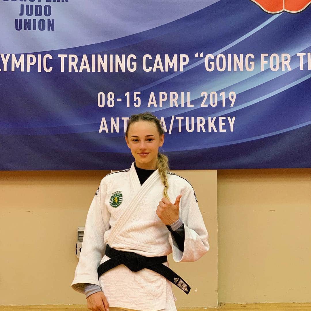 ダリア・ビロディドさんのインスタグラム写真 - (ダリア・ビロディドInstagram)「Training camp in Turkey💪🏻🇹🇷☀️ #otcantalya #trainingcamp #adidascombatsports #adidasjudo #heretocreate #sportingclubedeportugal #sporting #sportingolympics」4月10日 17時47分 - dariabilodid7