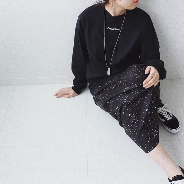 トライセクトさんのインスタグラム写真 - (トライセクトInstagram)「@slobecitron  front logo tee﻿ ﻿﻿﻿﻿﻿ tee ¥3,000+tax﻿﻿﻿﻿﻿﻿﻿ pants ¥4,500+tax﻿ skirt ¥6,500+tax﻿ blouson ¥15,000+tax﻿ その他staff私物﻿﻿﻿﻿﻿﻿﻿﻿﻿﻿﻿﻿ (モデル身長165cm)﻿﻿﻿﻿﻿﻿﻿﻿﻿ ﻿﻿﻿﻿﻿﻿﻿﻿﻿﻿﻿﻿ ▶︎画像をタップしてショッピング🛒﻿﻿﻿﻿﻿﻿﻿﻿ ﻿﻿﻿﻿﻿﻿﻿﻿﻿﻿﻿﻿﻿ ﻿﻿﻿﻿﻿﻿﻿﻿﻿ 現在、SLOBEcitron.は﻿﻿﻿﻿﻿﻿﻿﻿﻿﻿﻿﻿﻿﻿ BAYCREW'S STORE/MAGASEEK/i LUMINE/マルイウェブチャンネル﻿﻿﻿﻿﻿﻿﻿﻿﻿﻿﻿﻿﻿﻿ にてお求めいただけます。﻿﻿﻿﻿﻿﻿﻿﻿﻿﻿﻿﻿﻿﻿ ﻿ ﻿ ＼ pop up shop開催中🍋！﻿ ／﻿ ﻿ -----------------------------﻿﻿﻿﻿﻿ ﻿﻿﻿﻿ ■期間  4/6(sat)〜﻿4/16(tue)﻿﻿﻿ ﻿﻿﻿﻿ ■開催場所﻿﻿﻿﻿ 《SLOBE IENA自由が丘店内﻿》﻿﻿﻿﻿ 東京都目黒区自由が丘2-9-17 1F﻿﻿﻿﻿﻿﻿﻿ ■営業時間﻿﻿﻿﻿﻿﻿﻿ open10:00-close20:00﻿﻿﻿﻿﻿﻿﻿ ☎️0357263370﻿﻿﻿ ﻿﻿﻿﻿ -----------------------------﻿﻿﻿﻿﻿ ﻿﻿﻿﻿ ﻿﻿﻿﻿﻿ さらに❣️﻿﻿﻿﻿ 4月下旬 福岡﻿﻿﻿﻿ でもpop up shopを開催予定です♡﻿﻿﻿﻿﻿ ﻿﻿﻿﻿﻿お楽しみに…！﻿﻿﻿﻿ ﻿﻿﻿﻿﻿﻿﻿﻿﻿ ﻿﻿﻿﻿﻿﻿﻿﻿﻿﻿﻿﻿﻿﻿ #SLOBEcitron #スローブシトロン#🍋#SLOBEIENA#ワガママオシャレコムスメ#baycrewsstore  #baycrews #2019ss_baycrews ﻿﻿ #baycrews40周年 ﻿﻿﻿﻿﻿﻿﻿」4月10日 23時18分 - baycrews