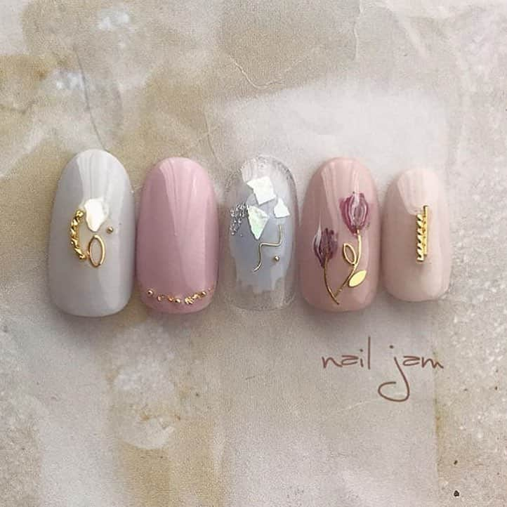 PREGELさんのインスタグラム写真 - (PREGELInstagram)「#repost﻿ ﻿ @a.nailjam 様﻿ ﻿ ﻿ PREGELカラーEXから、﻿ プリジェルアートデザイナーAsami先生監修の﻿ Nuanceシリーズが4月23日発売！☺️💫﻿ ﻿ ﻿ ﻿ やわらかい春らしさの、﻿ ペールトーンマットカラー6色が登場✨﻿ ﻿ ふんわり咲いた春の色のニュアンスシリーズです🌷﻿ ﻿ ﻿ ﻿ ﻿ #ジェルネイルアート﻿﻿ #ジェルネイル﻿﻿ #プリジェル﻿﻿ #プリジェルカラーEX﻿ #春ネイル﻿﻿ #フラワーネイル﻿ #くすみネイル﻿ #台南美甲﻿﻿ #美甲﻿﻿ #gelnailsart﻿﻿ #instanailstyle﻿﻿ #gelnails﻿﻿ #건대네일﻿﻿ #네일그램﻿﻿ #네일아트﻿﻿ #ต่อเล็บ﻿﻿ #เล็บเจล﻿」4月10日 18時19分 - pregelofficial