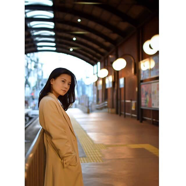 七瀬遥さんのインスタグラム写真 - (七瀬遥Instagram)「今日は冬に逆戻りっ☔️ #寒い#冷たい雨  Photographer  @twins.masaru  #shooting#photographer #natural#asia#model#cool#2FACEphotograph#秋山#beauty #beautiful#sexy#twins#happy#nice#art#tokyo#japan#instagood#model#happy#smile#tokyo#japan」4月10日 19時09分 - haruka_mh