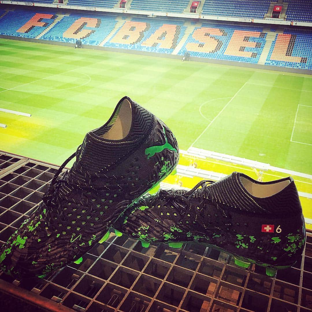 ファビアン・フライさんのインスタグラム写真 - (ファビアン・フライInstagram)「Hack the Game 🖤💚 Unlock New Levels #NewLevels #PUMAFuture @pumafootball」4月10日 19時20分 - fabianfrei20