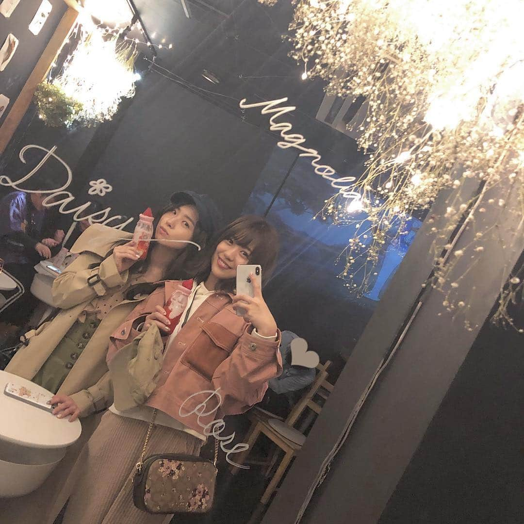 篠崎彩奈さんのインスタグラム写真 - (篠崎彩奈Instagram)「_ 小倉のカフェが可愛かった🥺 @saho_iwatate104 といってきました 店内のドライフラワー素敵でした💐 #小倉カフェ #ドライフラワー」4月10日 19時59分 - ayana.s_official