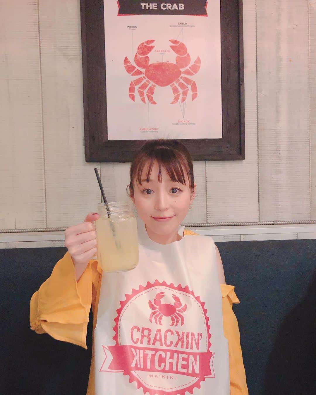 平野綾さんのインスタグラム写真 - (平野綾Instagram)「KawaiiKonお疲れさまでした⭐️﻿ ﻿ ……ということで、LIVE後にご飯に連れて行ってもらいました！﻿ ﻿ ﻿ CRACKIN' KITCHEN﻿ 364 Seaside Ave Honolulu,﻿ HI 96815 USA﻿ ﻿ ﻿ 東京にもあるお店です！﻿ 大人数で行く時便利✨﻿ ﻿ ﻿ 最後の写真は、海老を食べるのがかわいそうになっちゃった時の顔(´･_･`)﻿ ﻿ ﻿ ﻿ ﻿ #crackinkitchen #honolulu #hawaii﻿ #seafood #crab #shrimp #lobstar #oyster  #ayahirano #平野綾」4月10日 20時15分 - a_ya.hirano