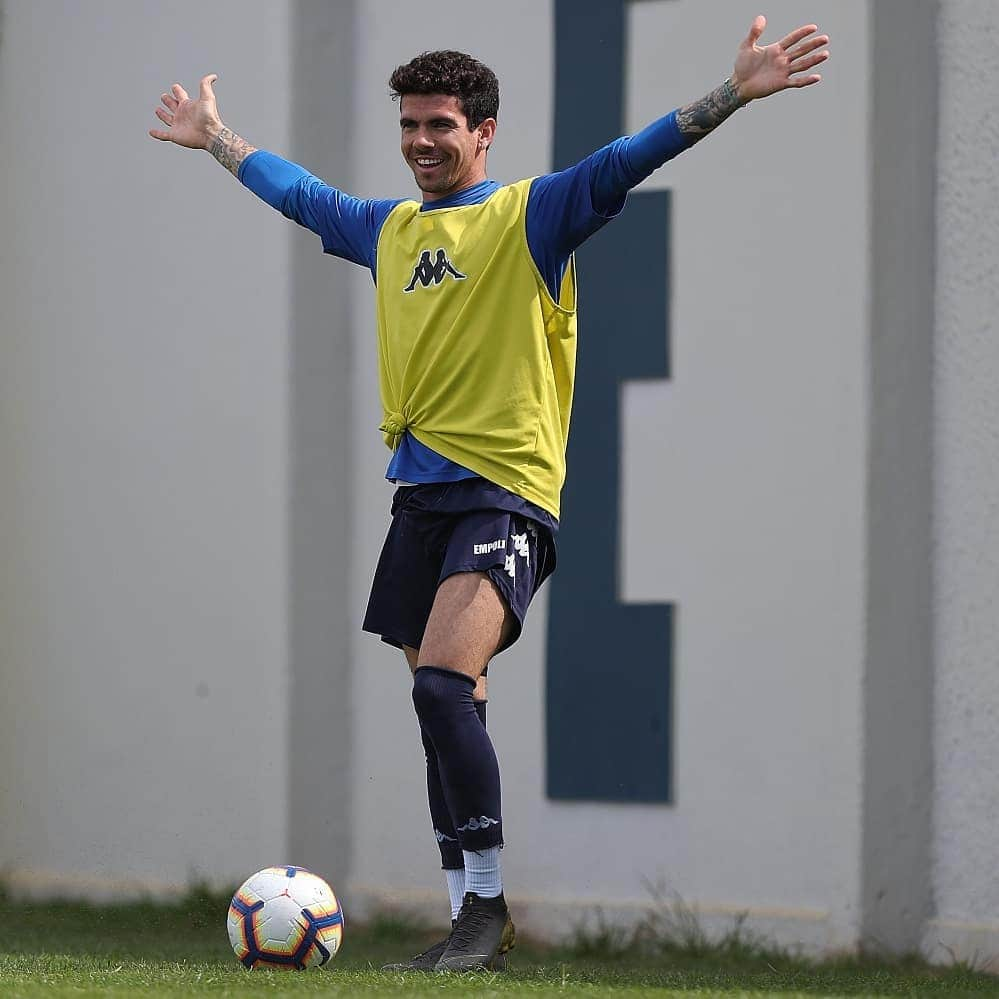 エンポリFCさんのインスタグラム写真 - (エンポリFCInstagram)「Azzurri stamani al lavoro al Castellani; domani nuova seduta mattutina in vista della sfida di lunedì con l'Atalanta 📸」4月10日 20時09分 - empoli_fc_official