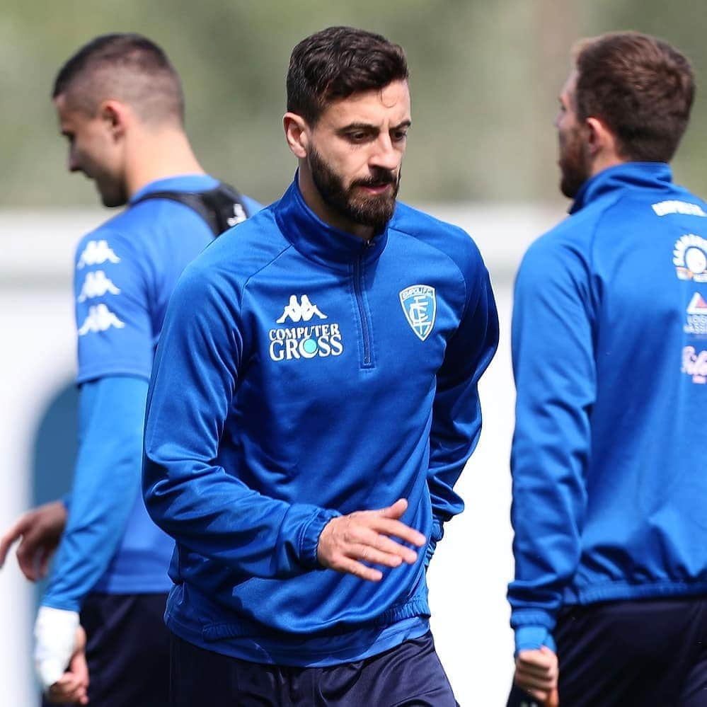 エンポリFCさんのインスタグラム写真 - (エンポリFCInstagram)「Azzurri stamani al lavoro al Castellani; domani nuova seduta mattutina in vista della sfida di lunedì con l'Atalanta 📸」4月10日 20時09分 - empoli_fc_official